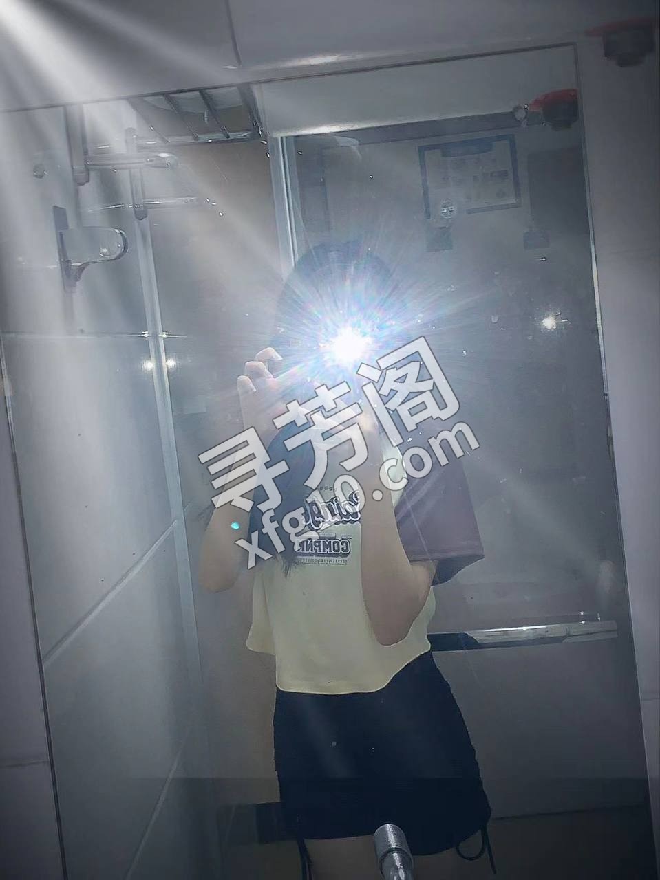 这妹子本来打算服务于首都人民，但是被首都 5