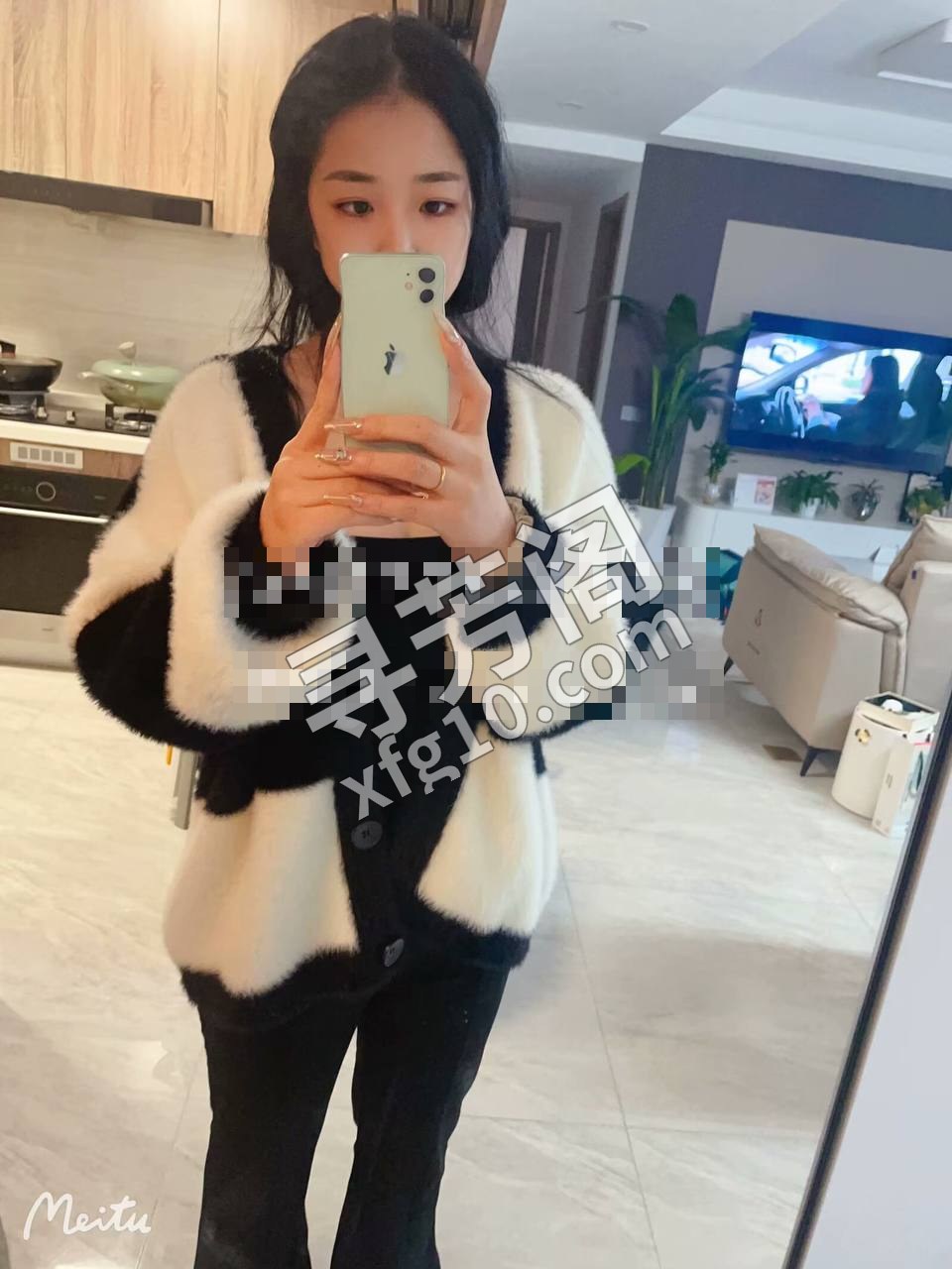 妹子身上肉肉的，很不错， 2