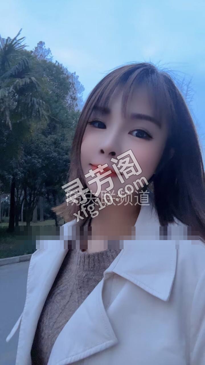 妹子挺不错，但是最 2