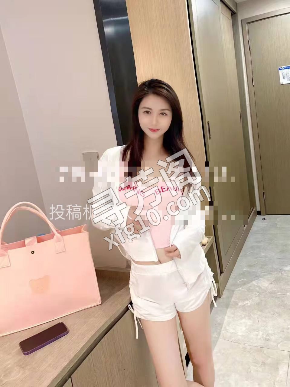 上面那妹子的闺蜜👭 2