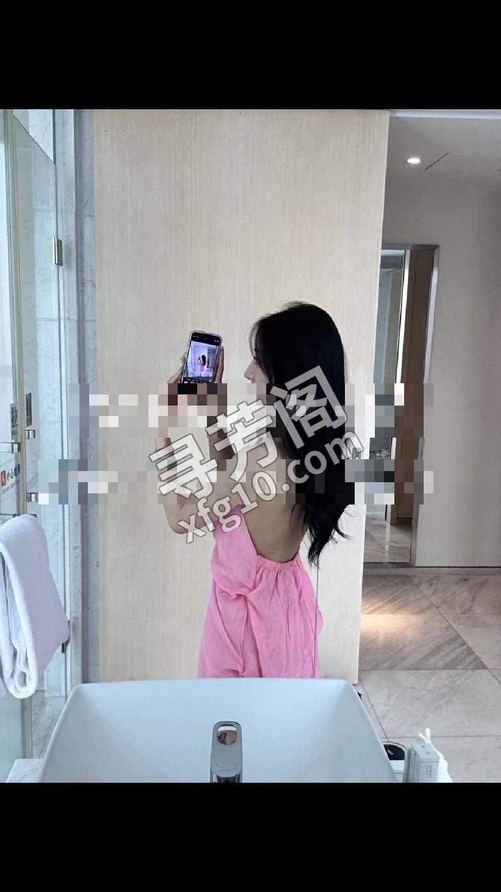 苏州，兼职女。主业卖烟。400块钱一次。 3