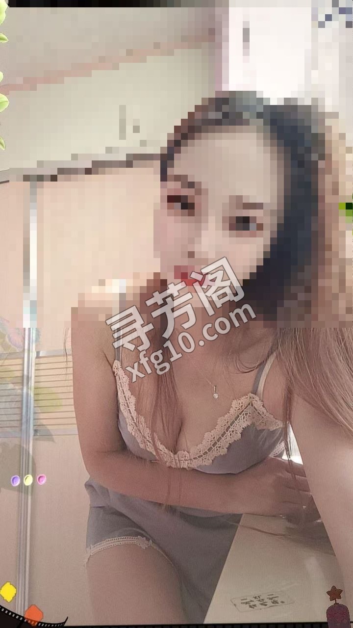 上海虹口少妇微微老师 年龄30，身高1米6，体重，90斤，胸围，34 4