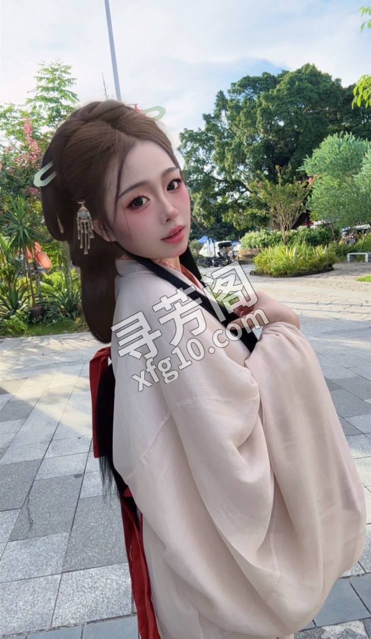 纹纹 ☎️ 📲 🗂 4 份报告 好评75.0% |颜值7.50|胸部9.00 中评25.0% 3