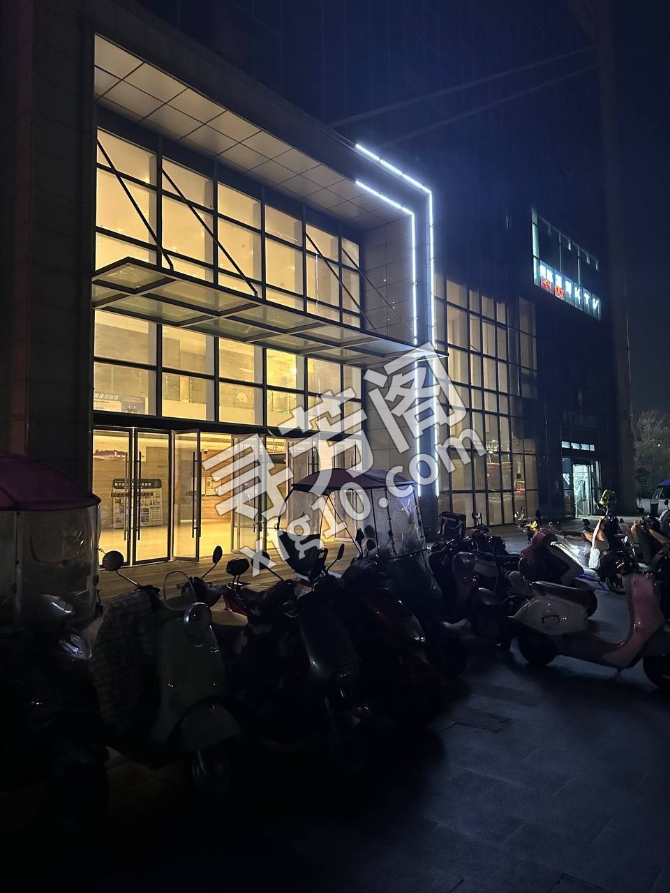 荣盛外星人电竞酒店 【自己有酒店 2
