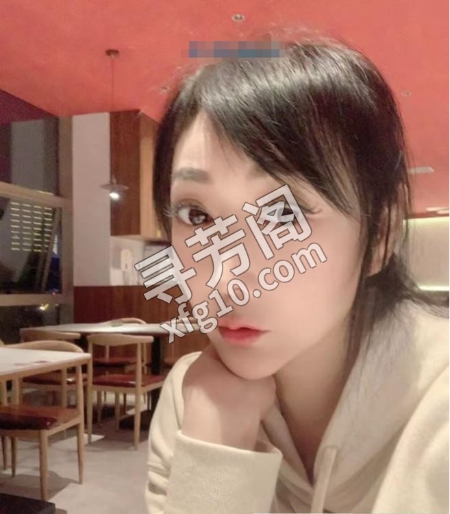 莉莉老师体验记 位置 几岁 30岁-40岁 颜值＝ 6分 费用明细 400 项目 果冻漫游、无套吹、调情、毒龙 2