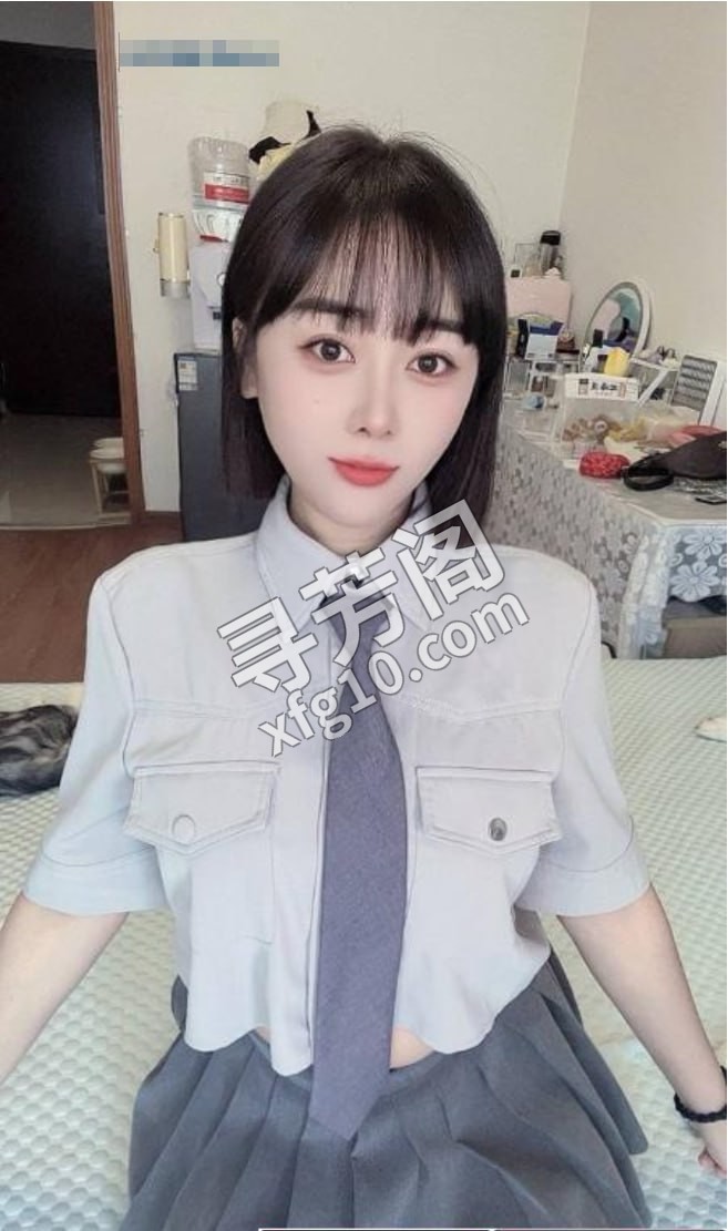 大奶艾琳美女 位置 普陀区 几岁 25岁-30岁 颜值＝ 6分 费用明细 700 项目 鸳鸯浴 胸推 漫游 2