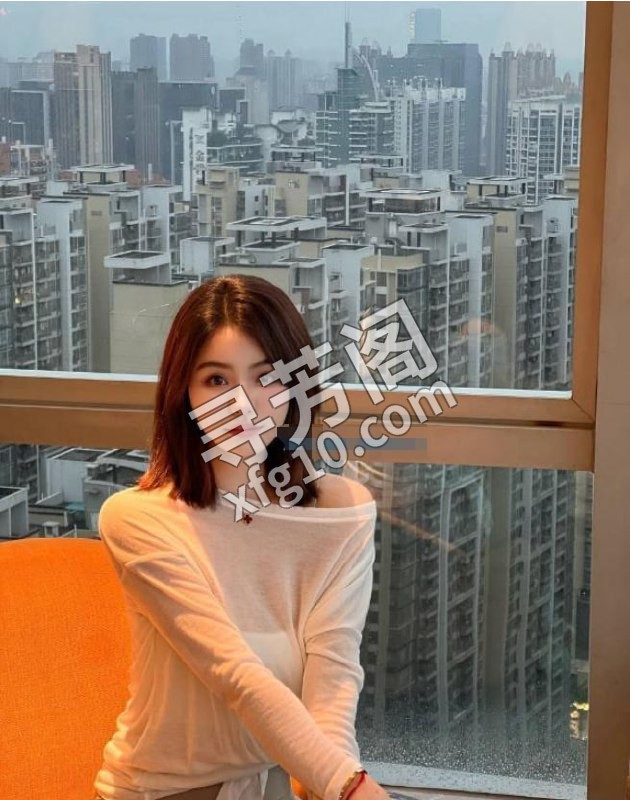 黑丝制服诱惑女友项目 位置 几岁 25岁-30岁 颜值＝ 7分 费用明细 1200 项目 全套项目 地球号 号 3