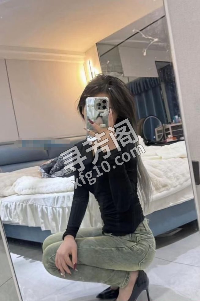 很不错的小甜妹 位置 几岁 25岁-30岁 颜值＝ 6分 费用明细 600 项目 鸳鸯浴、按摩，胸推，毛推 4