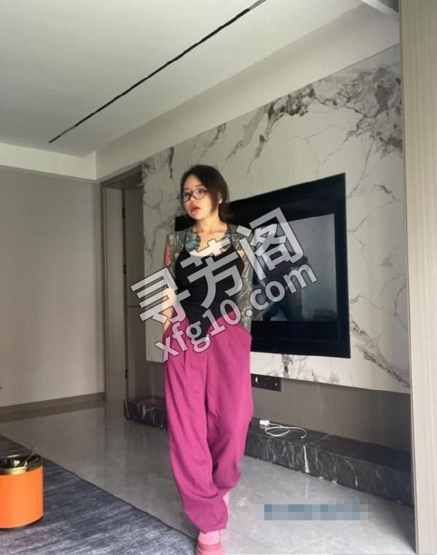 纹身我猫姐 位置 几岁 25岁-30岁 颜值＝ 6分 费用明细 600 项目 洗浴，69吻，深喉，口爆，胸推 2