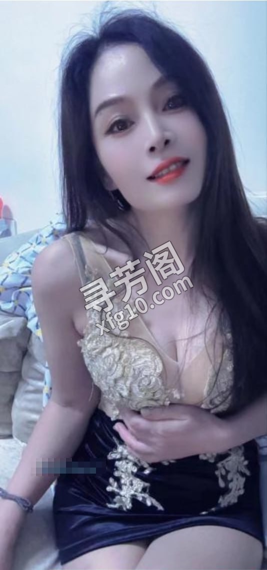 气质御姐嫣嫣 位置 几岁 30岁-40岁 颜值＝ 6分 费用明细 500 项目 制服 毒龙 口爆 环游 过水 3