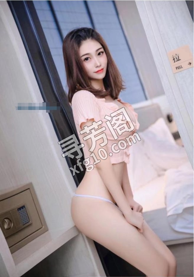 长腿美女莉莉 位置 几岁 25岁-30岁 颜值＝ 6分 费用明细 400 项目 鸳鸯浴，毒龙，波推，69 2