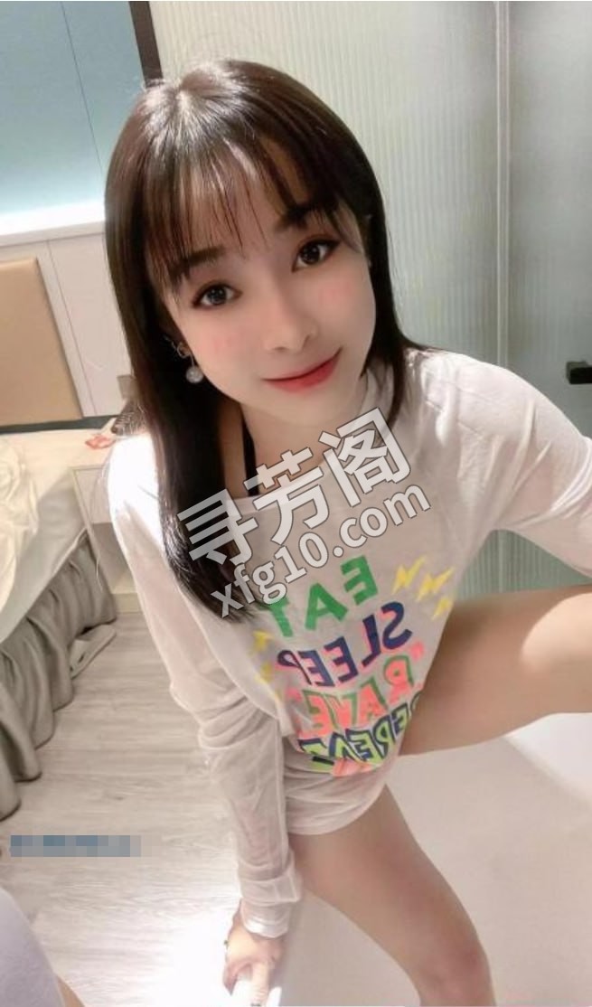 海珠良家少妇丽丽 位置 几岁 25岁-30岁 颜值＝ 6分 费用明细 400 项目 按摩，漫游，毒龙，吹萧 3