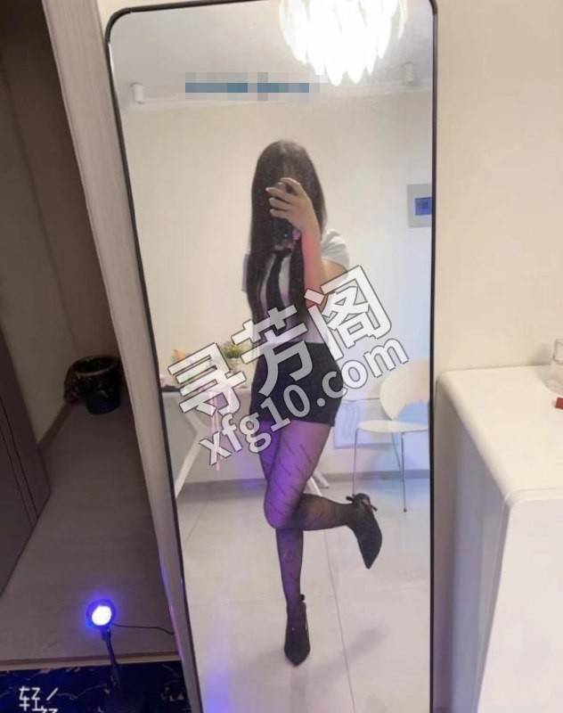 百变开心美女 位置 几岁 25岁-30岁 颜值＝ 6分 费用明细 500 项目 陪洗，丝袜，情趣，深吼 2