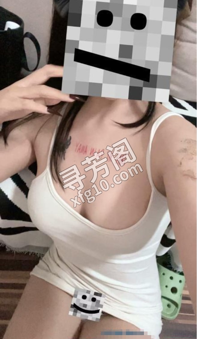 合肥大熊妹 位置 几岁 25岁-30岁 颜值＝ 6分 费用明细 300 项目 调情，口，情趣，洗澡，按摩 2