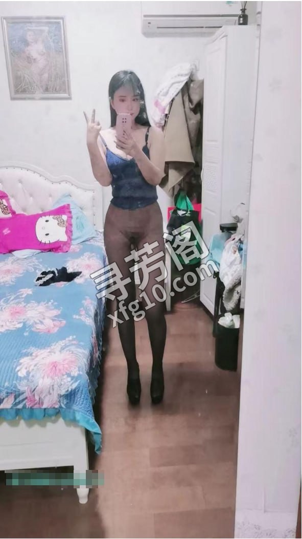 蜀山个人兼职 位置 几岁 25岁-30岁 颜值＝ 9分 费用明细 600/40分钟 项目 水冲箫，舌吻 4