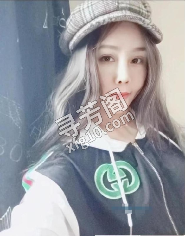 汉口君君 位置 几岁 25岁-30岁 颜值＝ 6分 费用明细 500 项目 鸳鸯浴，口交，69，制服，胸推 2