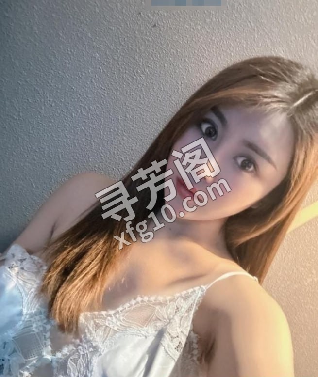 穿白内衣的朵朵 位置 几岁 25岁-30岁 颜值＝ 6分 费用明细 500 项目 接吻，丝袜，毒龙，口爆，按摩 2