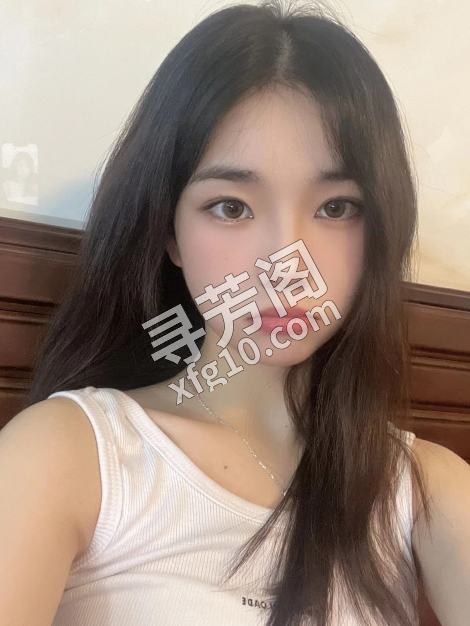 信息分类：楼凤兼职 位置：广东省- 信息来源：朋友推荐 亲身体验 几岁：22 颜值＝身材：36D可爱 三点粉嫩 3