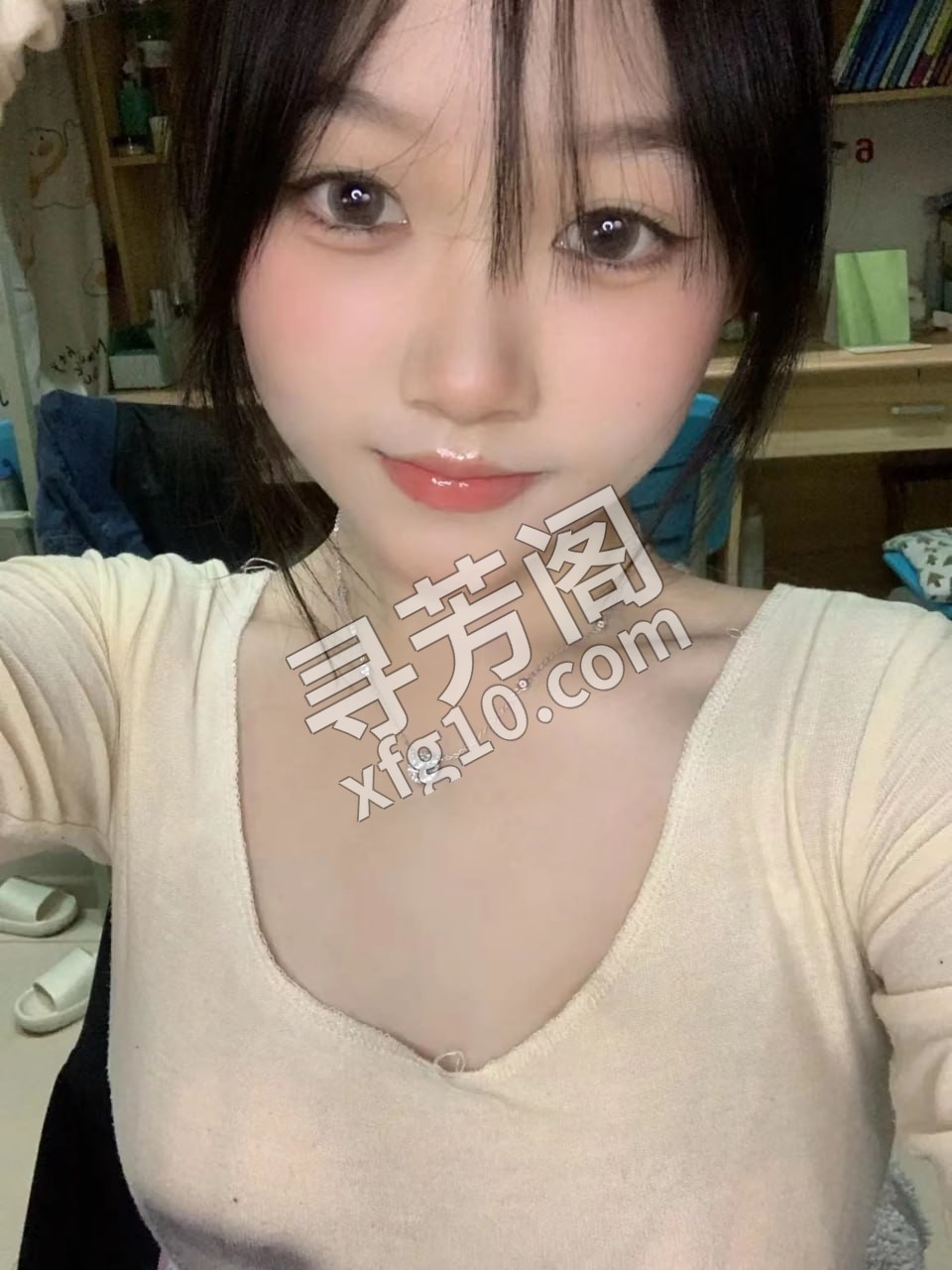 信息分类：楼凤兼职 位置：江苏省- 信息来源：附近人加的 几岁：21 颜值＝身材：10 项目项目：全套 2