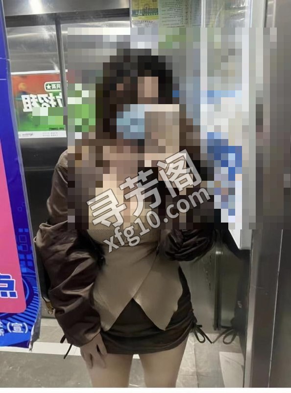 信息分类：楼凤兼职 位置：陕西省- 信息来源：自己开发 几岁：28 颜值＝身材：性感 项目项目：陪洗，鸳鸯浴 2