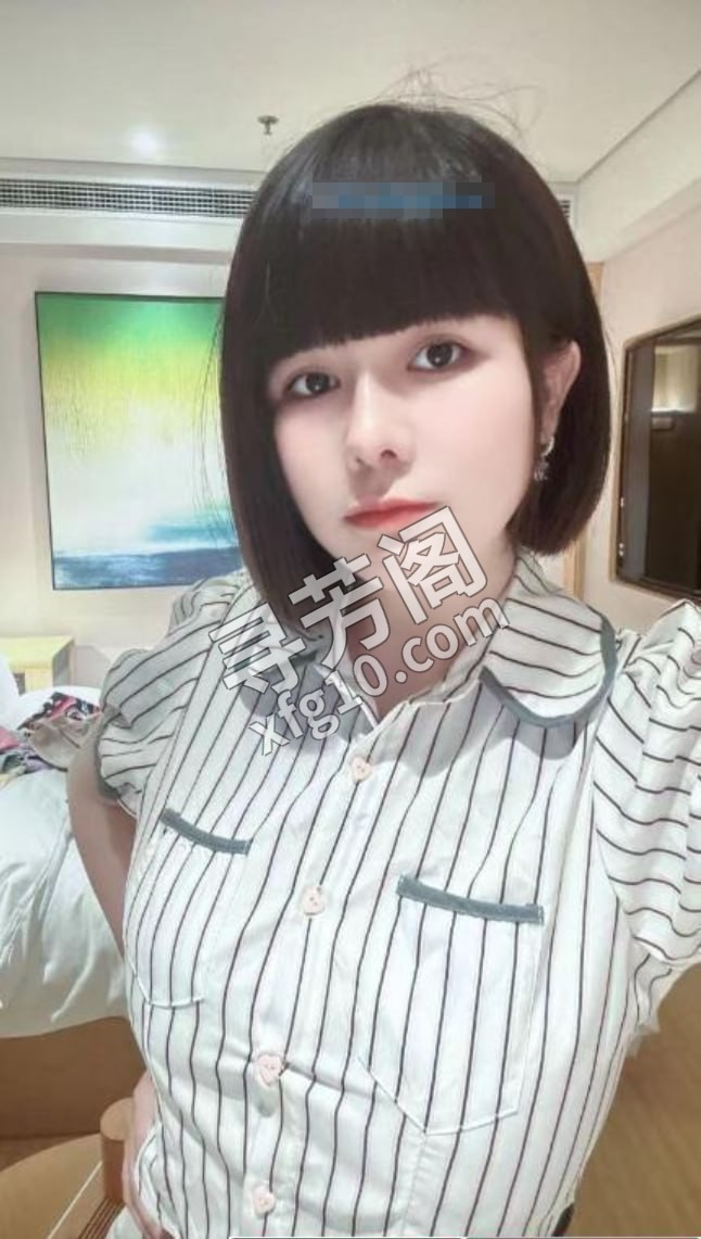 静安大奶姐姐 位置 静安区 几岁 25岁-30岁 颜值＝ 6分 费用明细 700 项目 鸳鸯浴 胸推 漫游 3