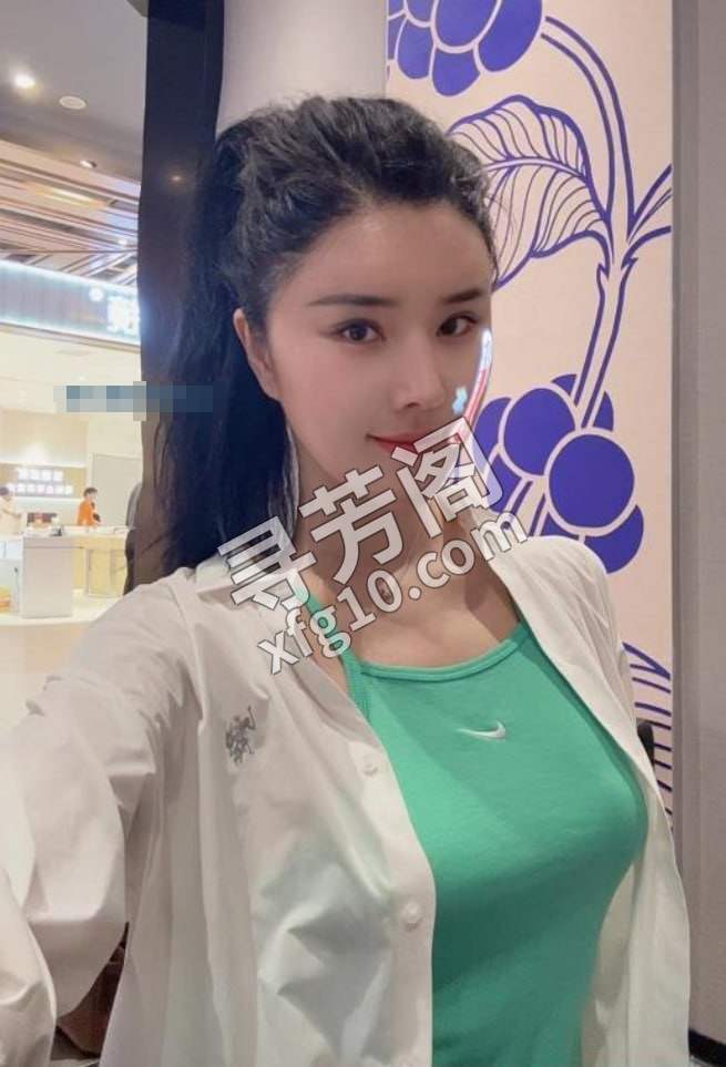 美妙绝伦模特月亮 位置 几岁 25岁-30岁 颜值＝ 6分 费用明细 700 项目 指划，波推，69，后入 3