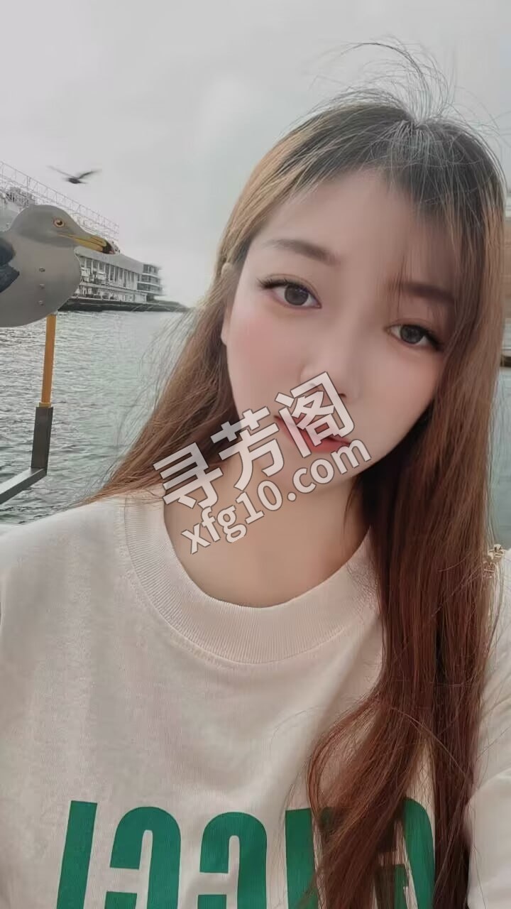 信息分类：楼凤兼职 位置：广东省-广州 信息来源：自己体验 几岁：22 颜值＝身材：7 项目项目：吹箫无套 3