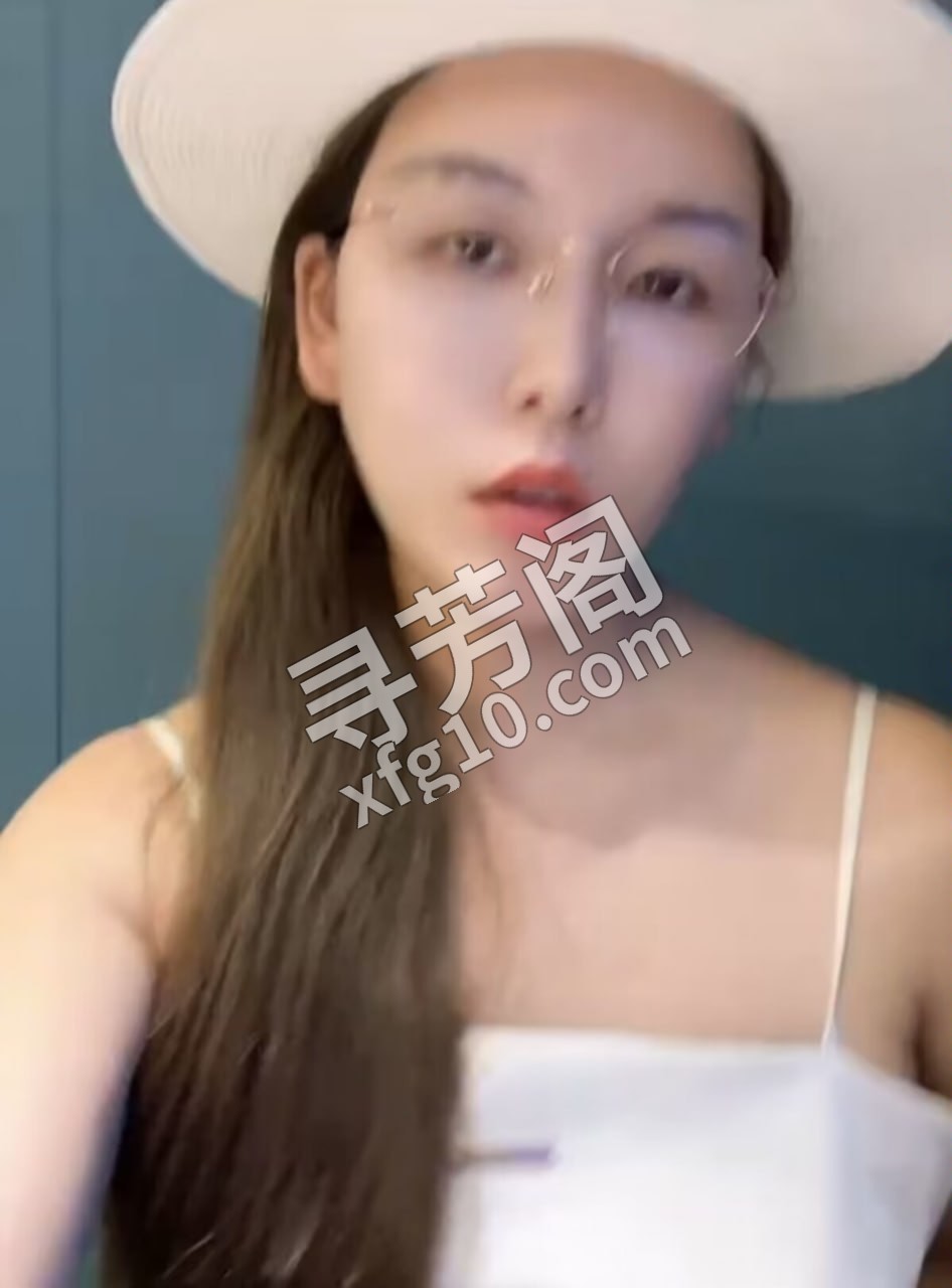 信息分类：楼凤兼职 位置：广东省-广州 信息来源：自己体验 几岁：24 颜值＝身材：8 项目项目：裸陪浴，胸推 3