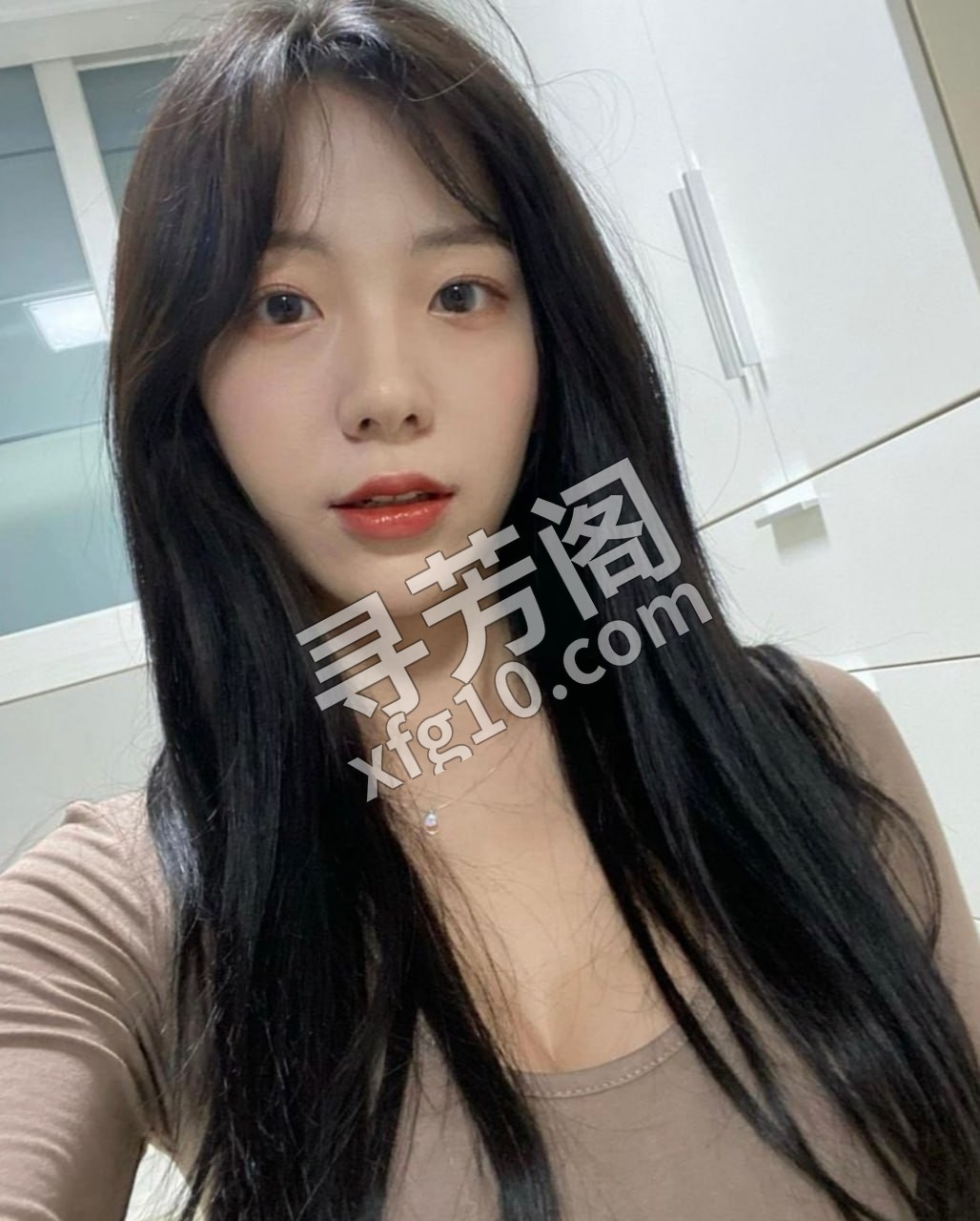 信息分类：楼凤兼职 地方：广东省-广州 信息来源：亲身体验 年龄：23-25 颜值：身材：身材S型，胸大 2