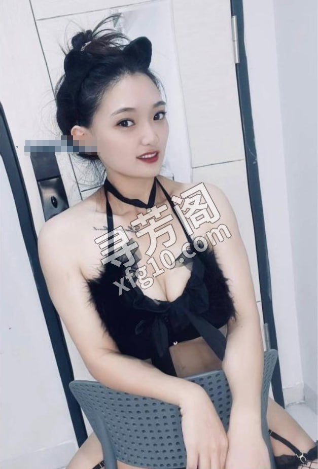 宝安丹丹可三通 地方 年龄 25岁-30岁 颜值： 6分 500 项目 菊花.胸推.调情.口爆.深喉.制服丝袜 2