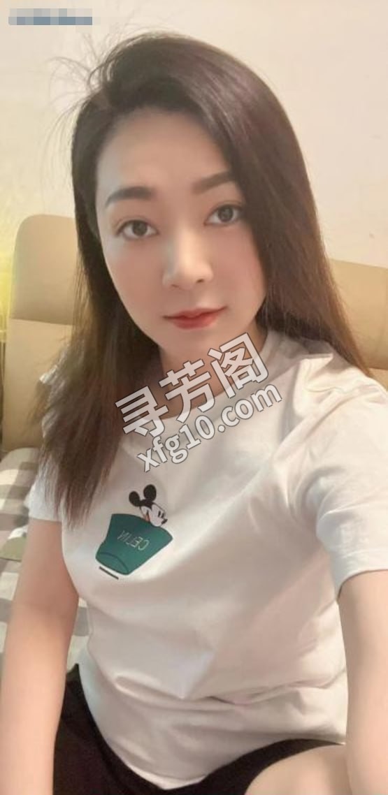 长腿大屁股乐儿 地方 年龄 25岁-30岁 颜值： 6分 600 项目 kiss 69 吹箫 胸推 臀推 2