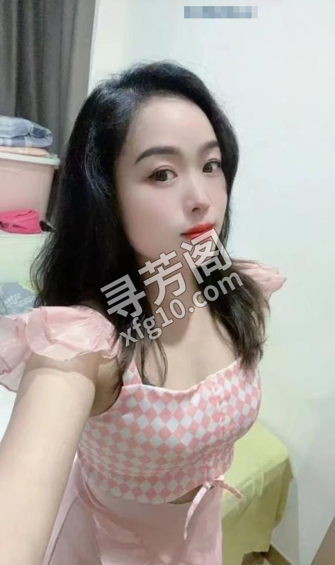 宝安环保丹丹 地方 年龄 25岁-30岁 颜值： 6分 300 项目 鸳鸯浴 胸推 臀腿 kb 丝袜 制服 2