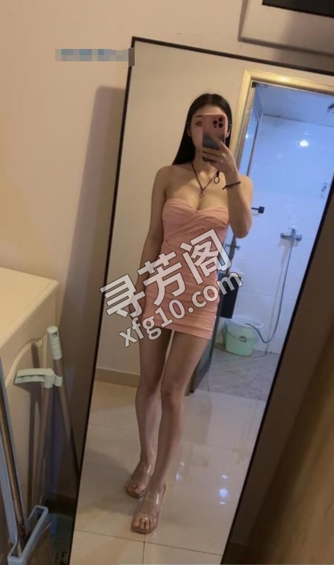 郫县快餐妹 位置 几岁 25岁-30岁 颜值＝ 6分 费用明细 300 项目 洗吹做 地球号 hm 3