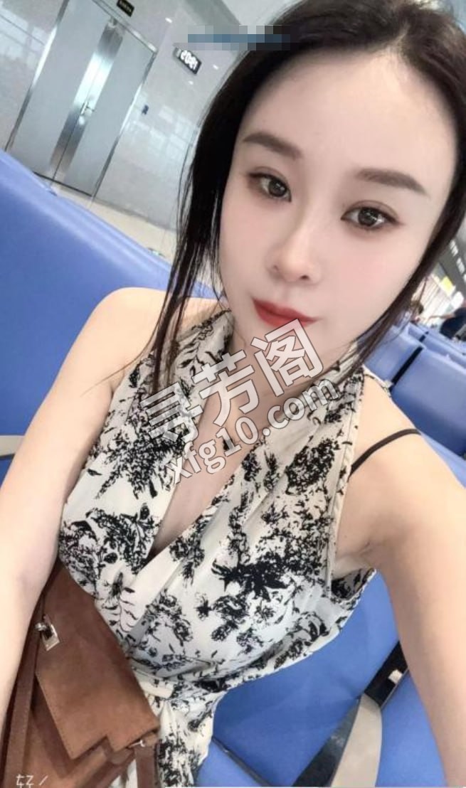 白云小颜 地方 年龄 25岁-30岁 颜值： 6分 418 项目 陪浴，调情，胸推，臀推，全身漫游，激情69 2