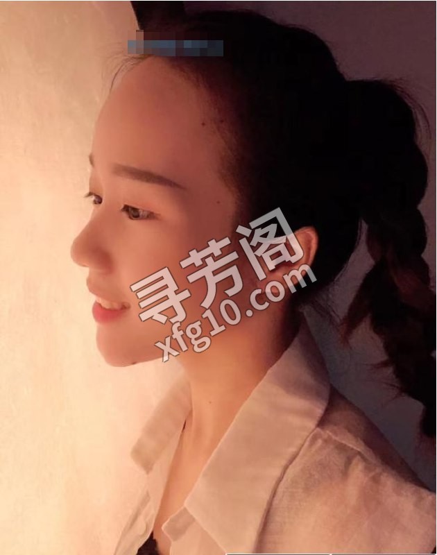 迷人的小妖精 地方 市辖区 年龄 25岁-30岁 颜值： 6分 700 项目 鸳鸯浴 69 口吹 无齿磨棒 3