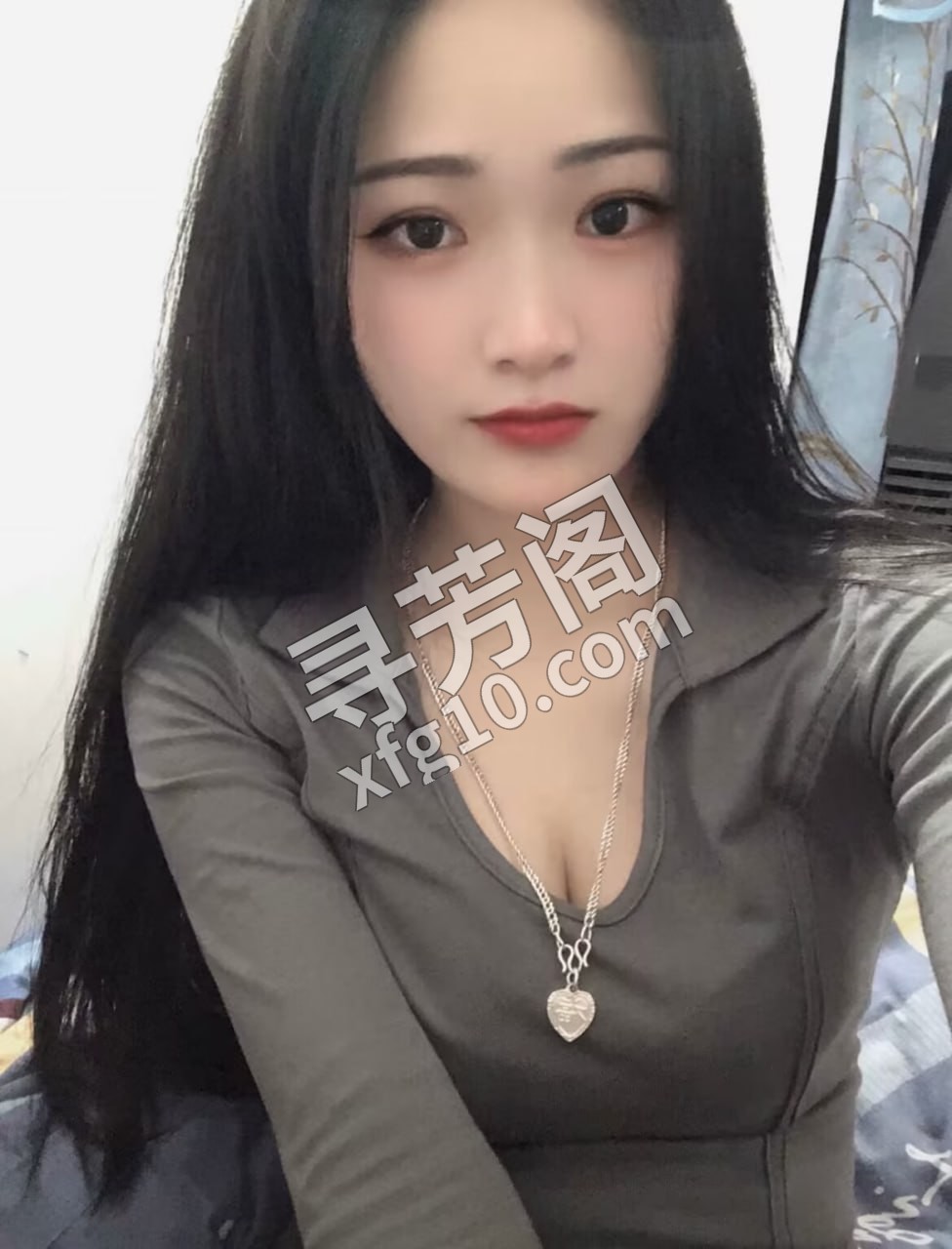 信息分类：楼凤兼职 地方：上海市- 信息来源：朋友介绍 年龄：25 颜值：身材：8分 项目项目：鸳鸯浴，臀推 3
