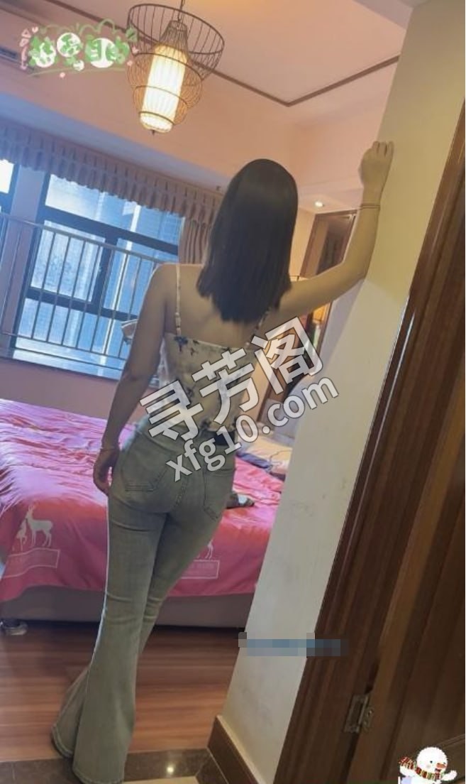性感的柚子 地方 年龄 25岁-30岁 颜值： 6分 500 项目 鸳鸯浴，波推，环游，69，kiss，吹箫 3