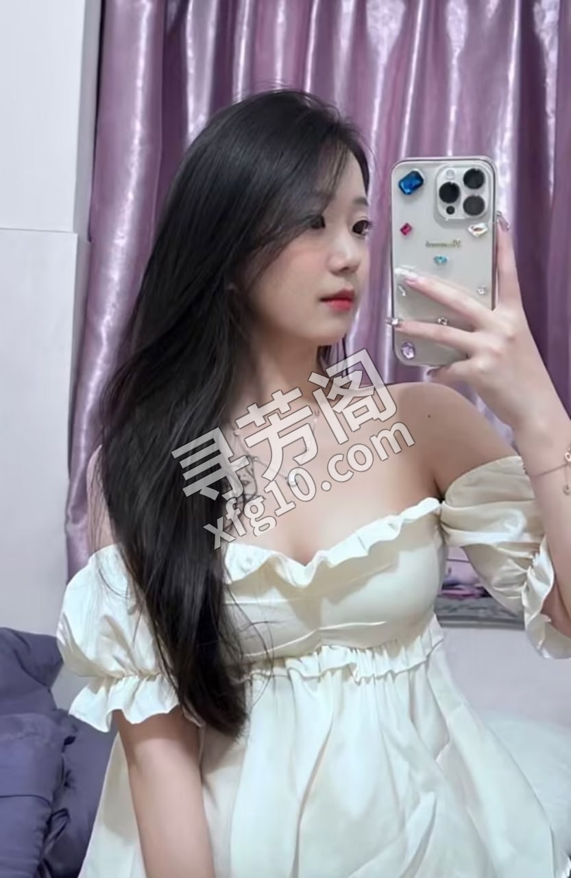 信息分类：楼凤兼职 地方： -徐汇 信息来源：朋友介绍 年龄：23 颜值：身材：8分 项目项目：鸳鸯浴，臀推 3