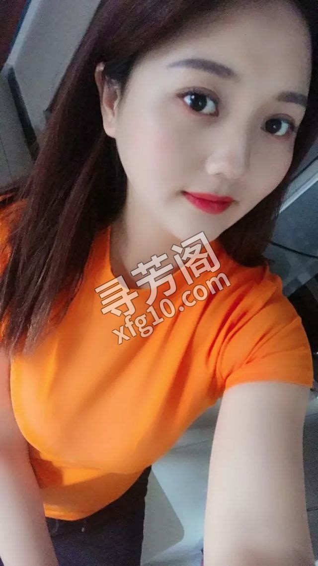 地方：贵州 年龄：27 颜值：：7 ：600/1 1000/2 项目：洗、吹、做 3