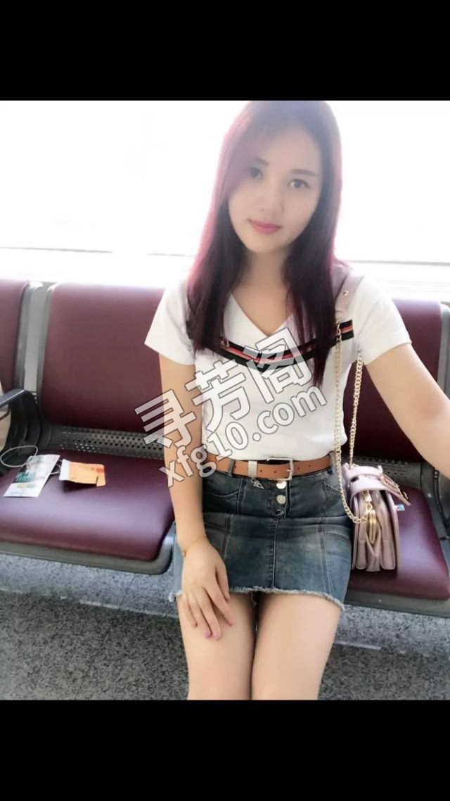 地方：贵州 年龄：27 颜值：：7 ：600/1 1000/2 项目：洗、吹、做 4