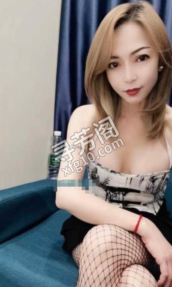 东晓南风骚少妇莉莉 地方 年龄 30岁-40岁 颜值： 6分 400 项目 69，制服丝袜，口，啪啪 2