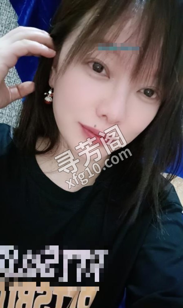 海珠官洲纯情小奶香 地方 年龄 25岁-30岁 颜值： 6分 400 项目 鸳鸯浴，69，舌游刮痧，环保吹 2