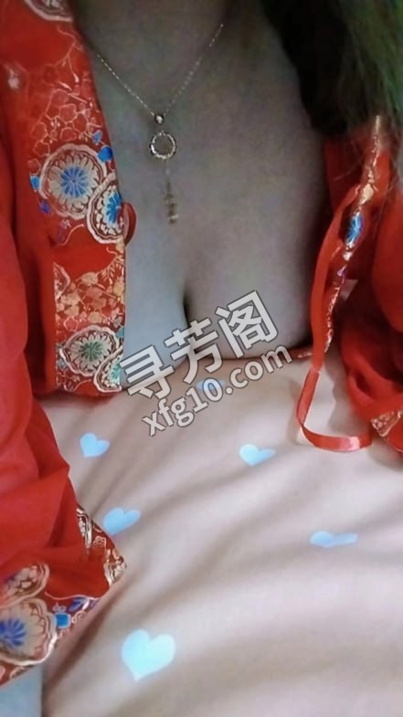 海珠如意姐姐 地方 年龄 30岁-40岁 颜值： 5分 300 项目 有洗澡，舔蛋蛋，漫游，⾆转 咪 3