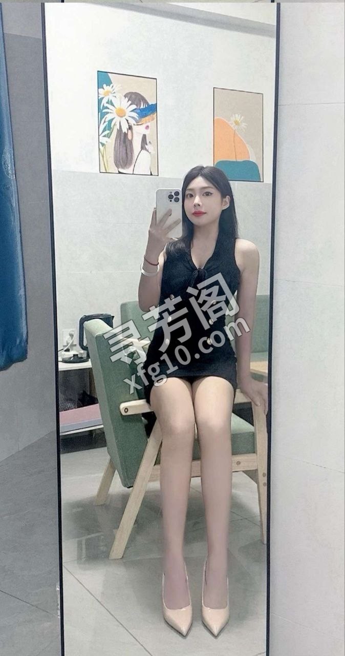 标题: 美胸美腿小姐姐 地区:重庆市 服务人数:1人 价格:800 介绍:到位置老师遥控上楼 3