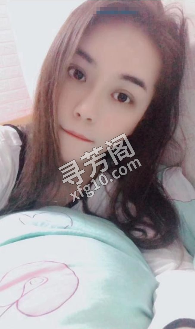 广州糖糖 地方 年龄 25岁-30岁 颜值： 6分 500 项目 鸳鸯浴，口吹，漫游，口爆，制服，舔蛋蛋，爱爱 2