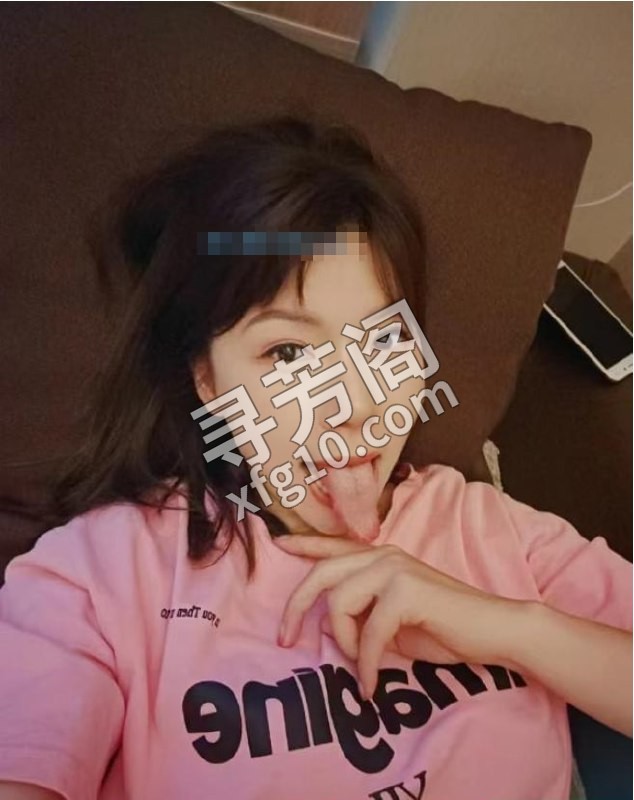 长舌少妇 地方 年龄 30岁-40岁 颜值： 6分 500 项目 鸳鸯浴、指环、鼻息、波顶调情、深喉、69 2
