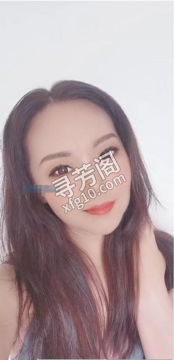 百子湾风韵犹存少妇 地方 朝阳区 年龄 30岁-40岁 颜值： 6分 500 项目 口活 深喉 锁喉 毒龙 2