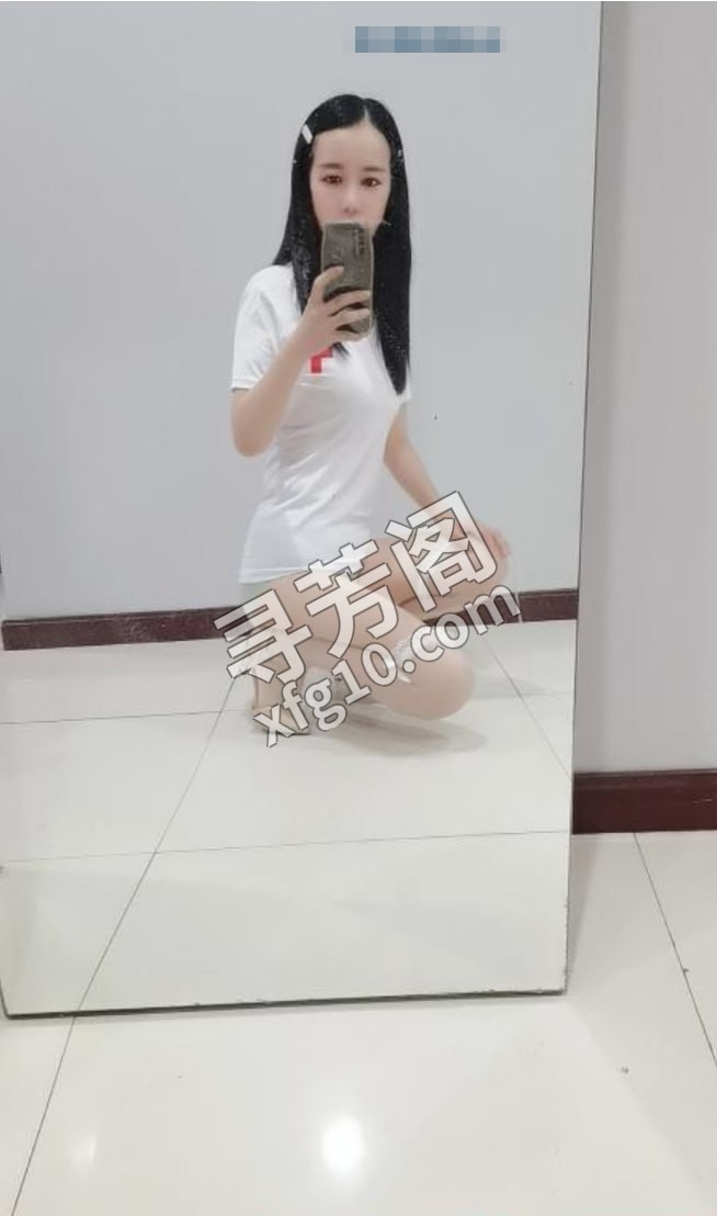 沌口骚妇丹丹 位置 几岁 25岁-30岁 颜值＝ 6分 费用明细 400 项目 鸳鸯浴，舔蛋蛋，情趣丝袜制服 3