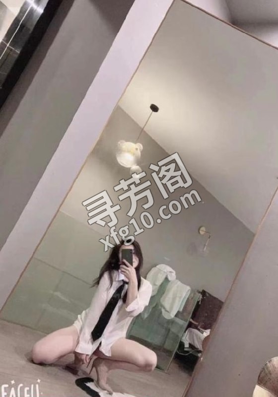 南城风骚性感老师 地方 年龄 25岁-30岁 颜值： 7分 700 项目 鸳鸯浴，漫游，胸推，毒龙，制服扮演 3
