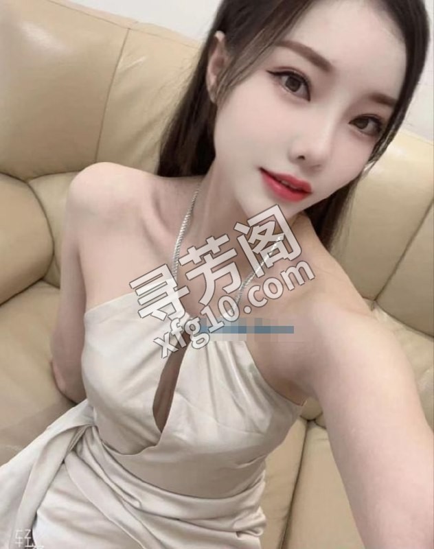 光谷制服小姐姐 地方 年龄 25岁-30岁 颜值： 6分 400 项目 洗澡，调情，口活，69，口爆，爱爱 2